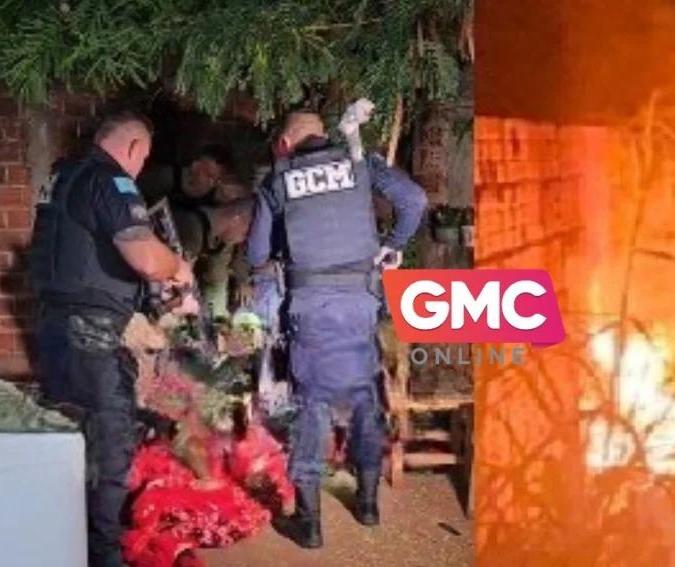 Homem ateia fogo na companheira e é preso enquanto dormia; vítima está em estado grave