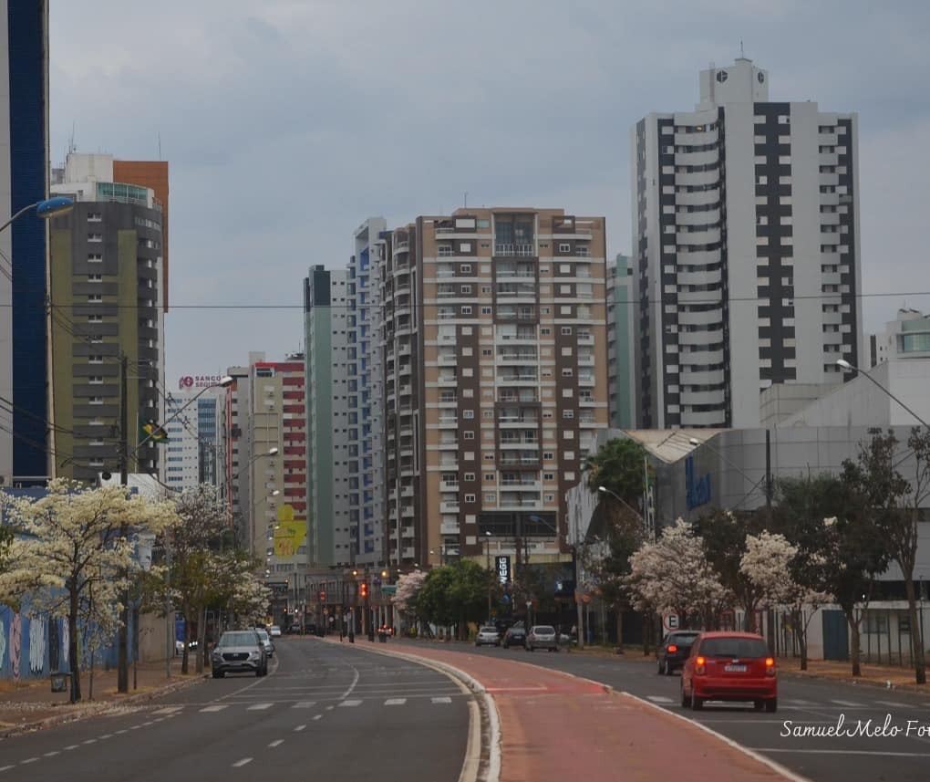 Semana começa com tempo nublado e possibilidade de chuva em Maringá