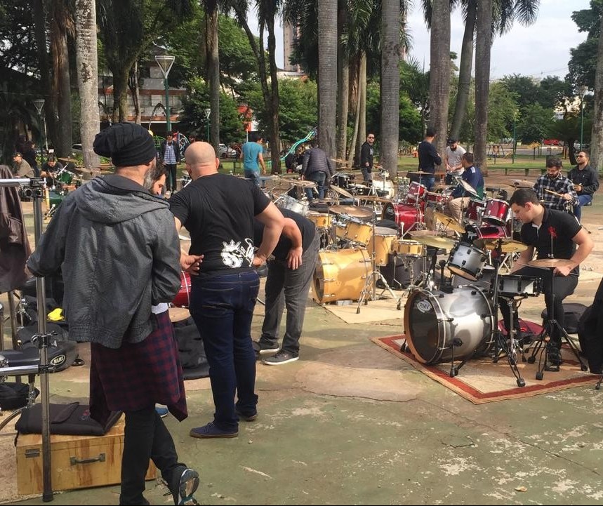 Bateristas realizam primeiro encontro em Maringá