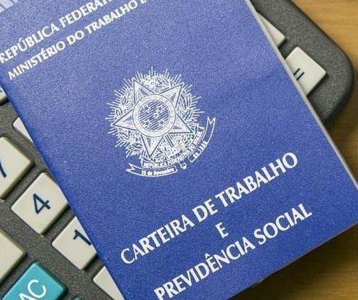 Dos 17 servidores, 15 estão aptos a se aposentar em Paranavaí e Loanda