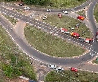 Nove pessoas ficam feridas em acidente entre dois carros em Cianorte