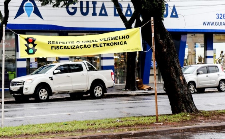 Acidentes na Av. Colombo reduzem 47% com a fiscalização eletrônica