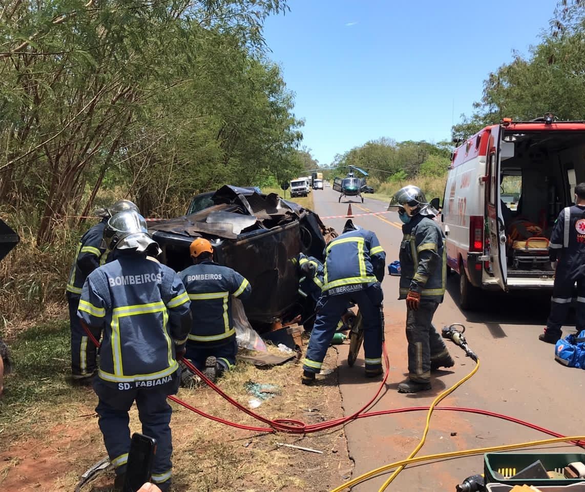 Acidente na PR-317 deixa três feridos, dois em estado grave