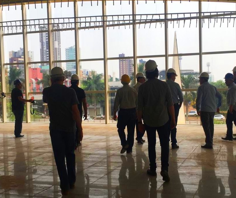 Prefeitura faz visita guiada em obra que deve ser inaugurada em novembro