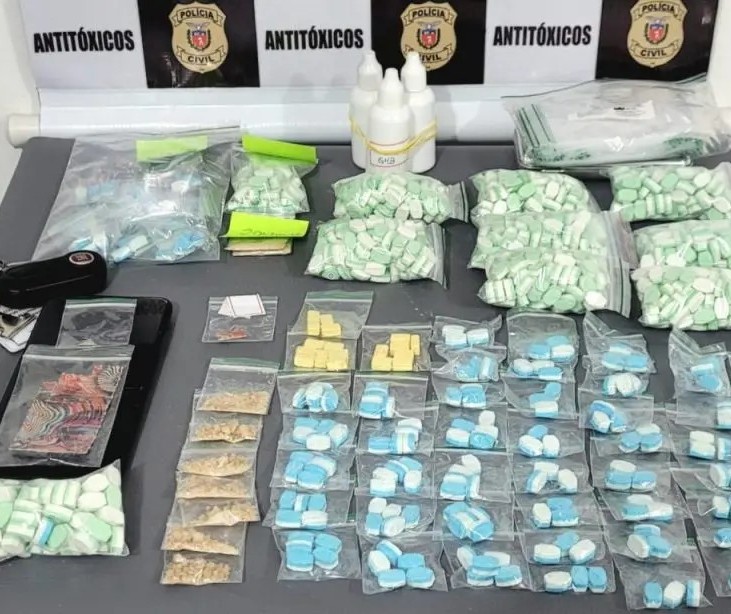 Homem é preso em Maringá com frascos de ‘Boa Noite, Cinderela’ e comprimidos de ecstasy