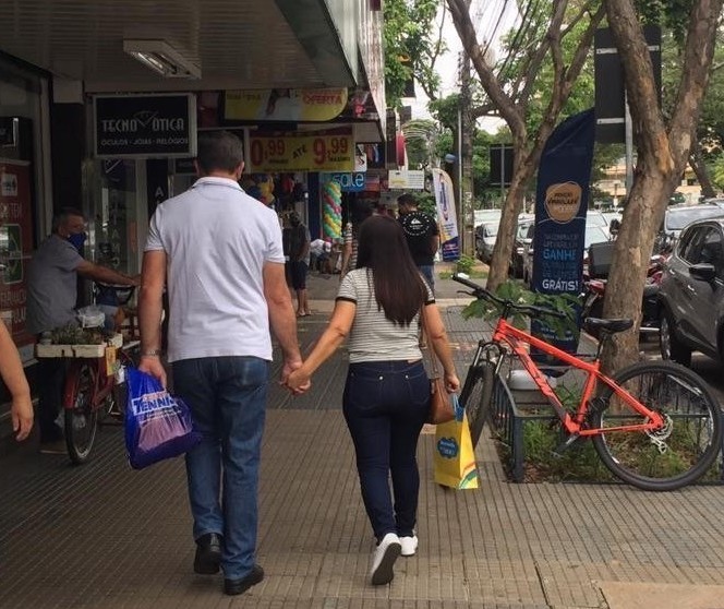 Justiça nega liminar para abertura de lojas de rua em Maringá