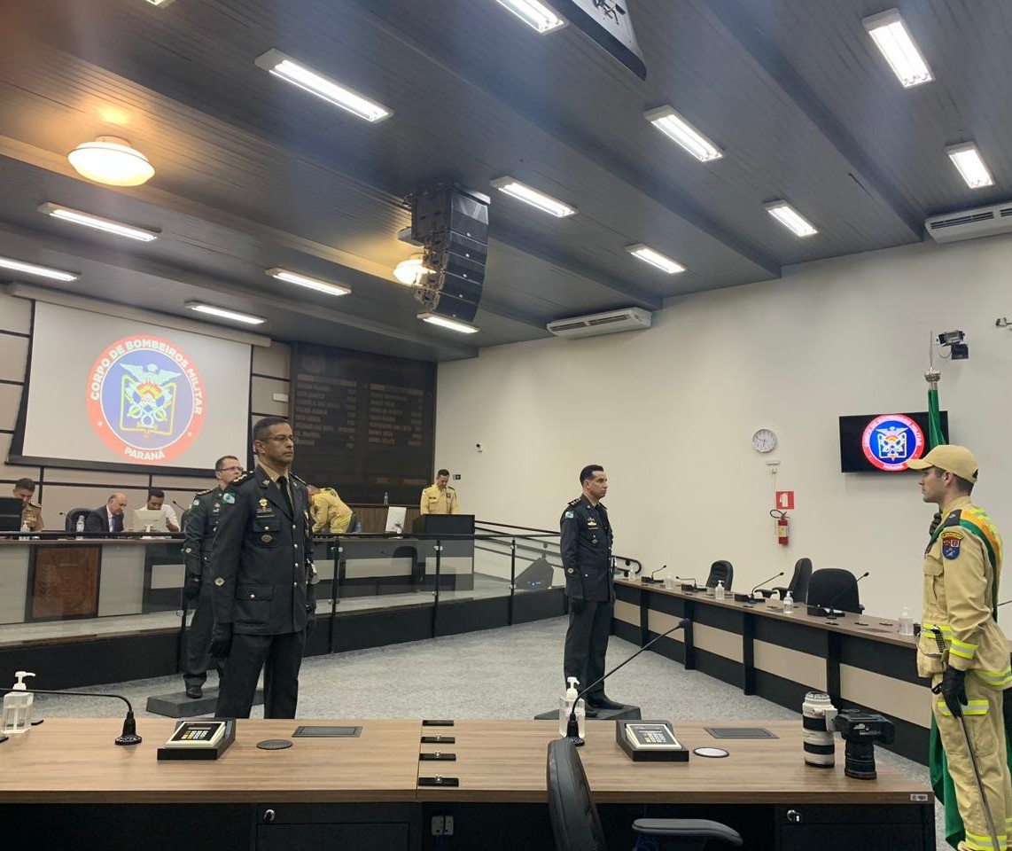 Solenidade na Câmara marca mudança de comando do Corpo de Bombeiros em Maringá