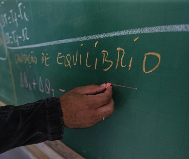 Professores são os mais afetados com trabalho remoto