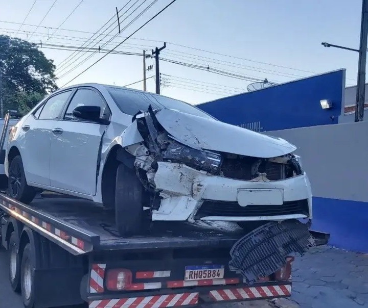 PM prende quadrilha após roubo de carro com refém na região