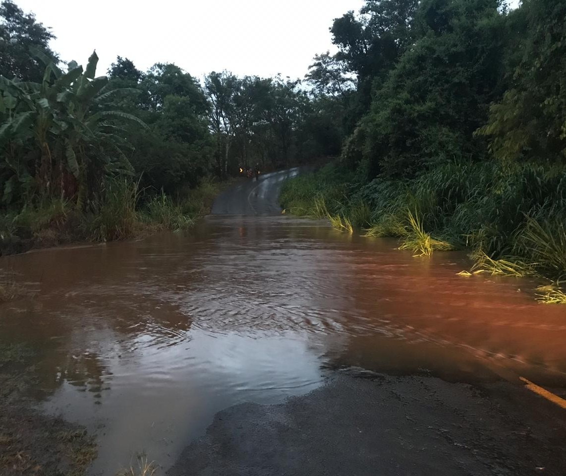 Por conta da chuva, PR-650 fica interditada