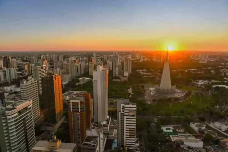 Sexta-feira ensolarada e com máxima de 32°C em Maringá