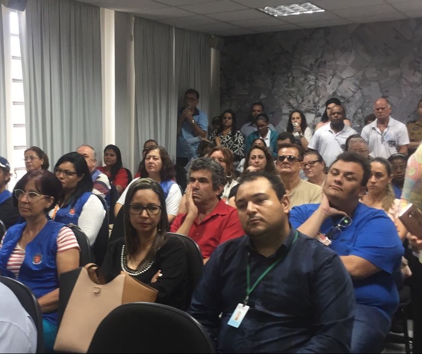 Faculdade de Maringá antecipa colação de grau para garantir inscrição