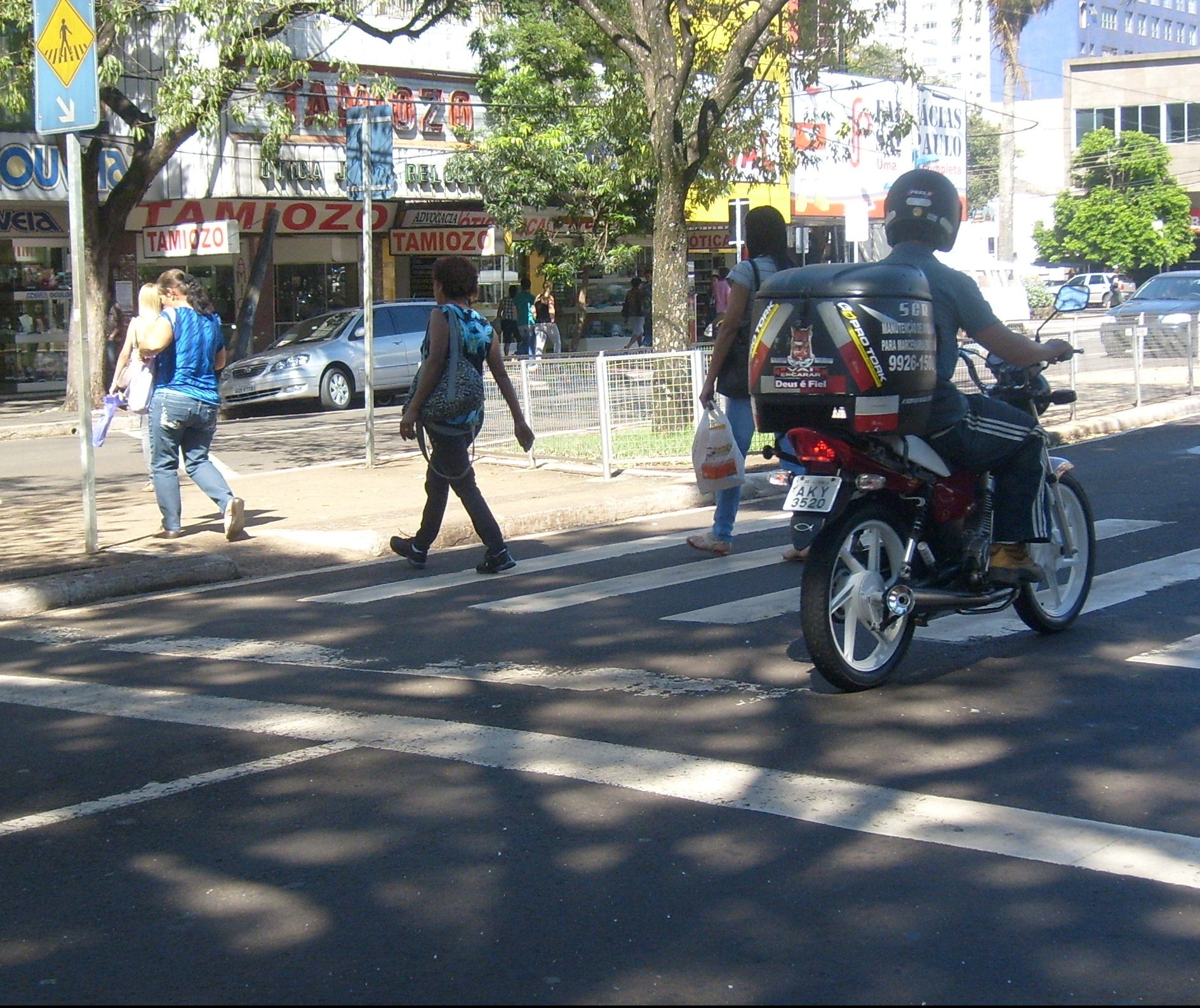 Quase 75% das mortes no trânsito são de pedestres e motociclistas