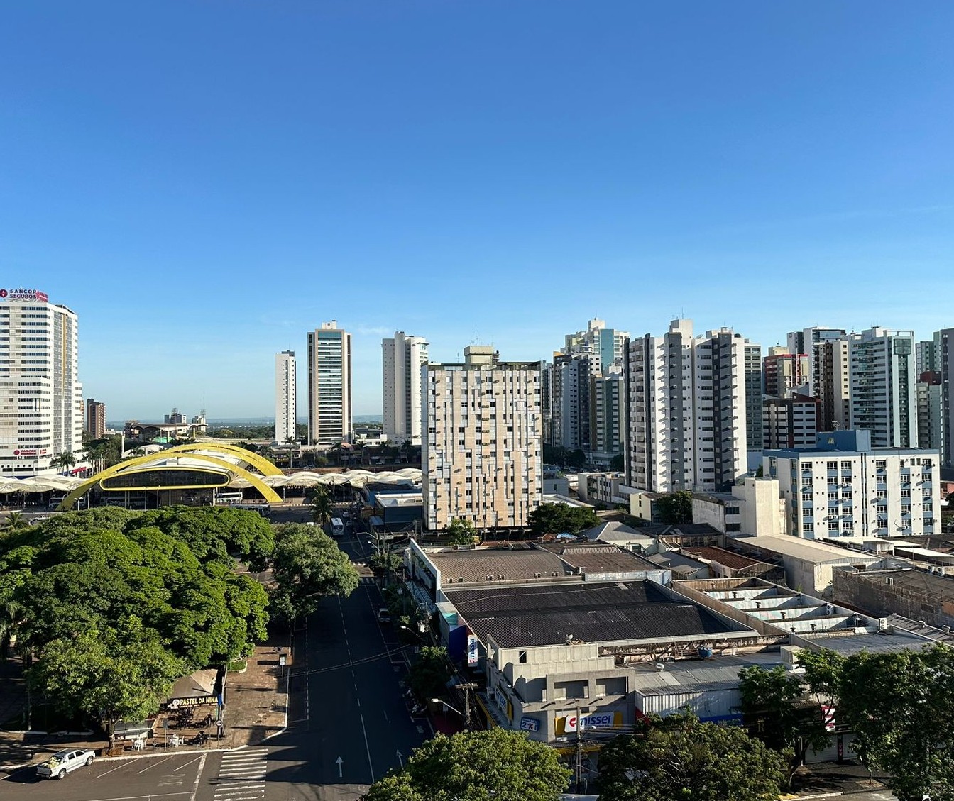 Calor se intensifica em Maringá nesta sexta-feira (15); fim de semana terá máxima de 36º C