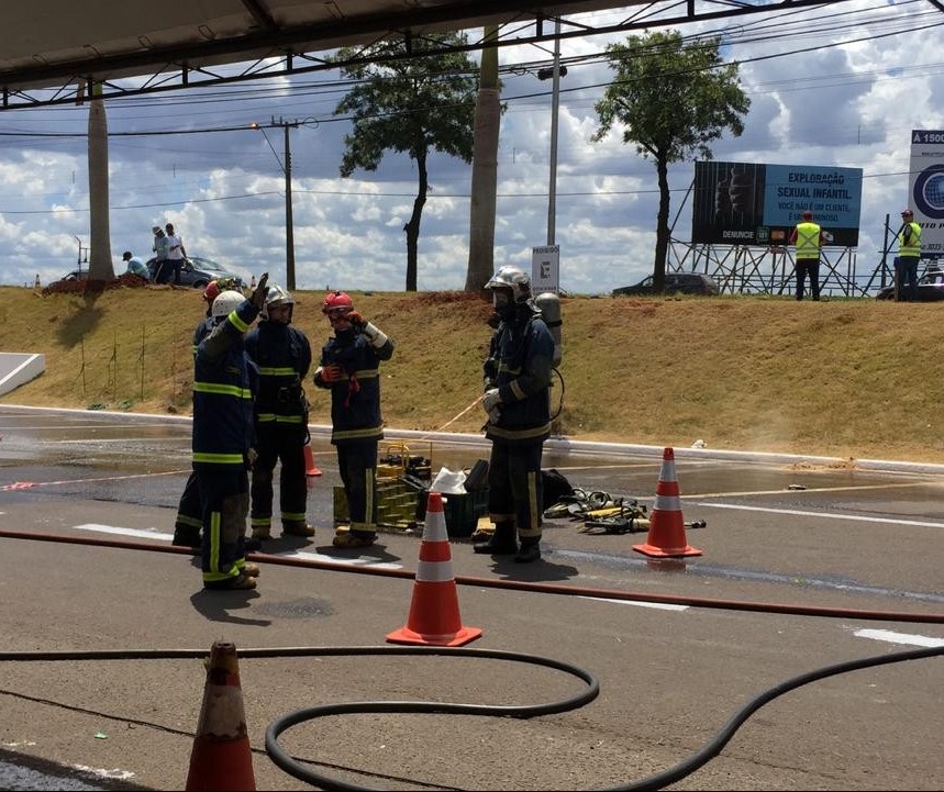 Simulação de acidente grave mobiliza equipes de salvamento