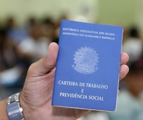 Setor de Serviços lidera geração de empregos em Maringá em fevereiro