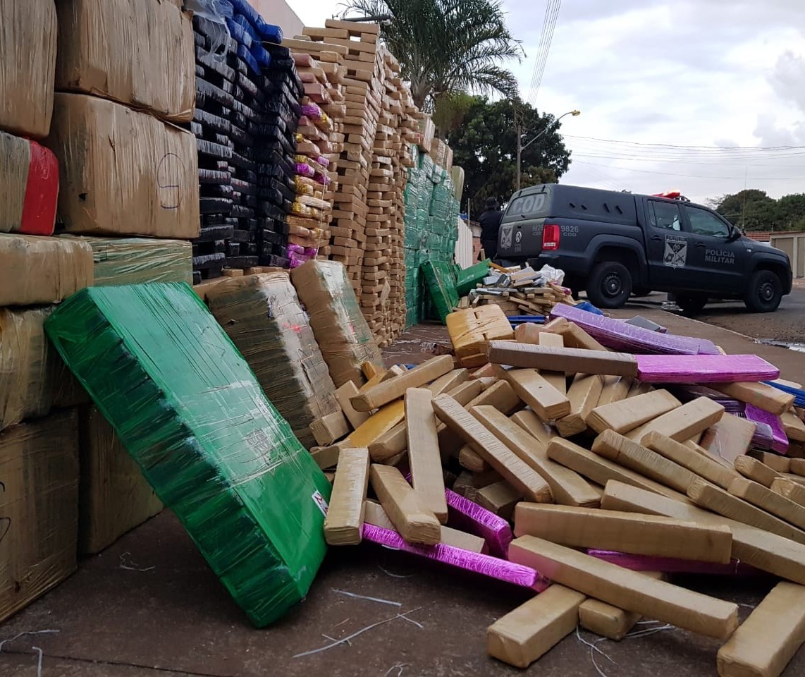 Denarc de Maringá ajuda a apreender quatro toneladas de maconha