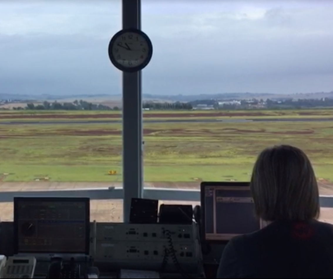 Desde o início deste mês, torre de controle voltou a funcionar 24h por dia