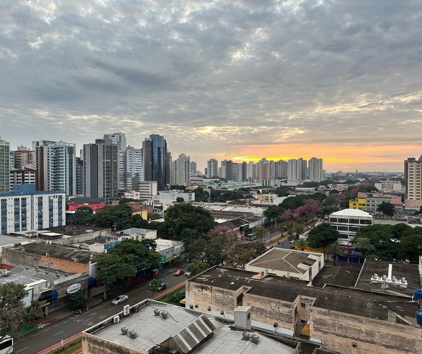 Simepar prevê tempo estável e tarde amena nesta quinta-feira (11), em Maringá