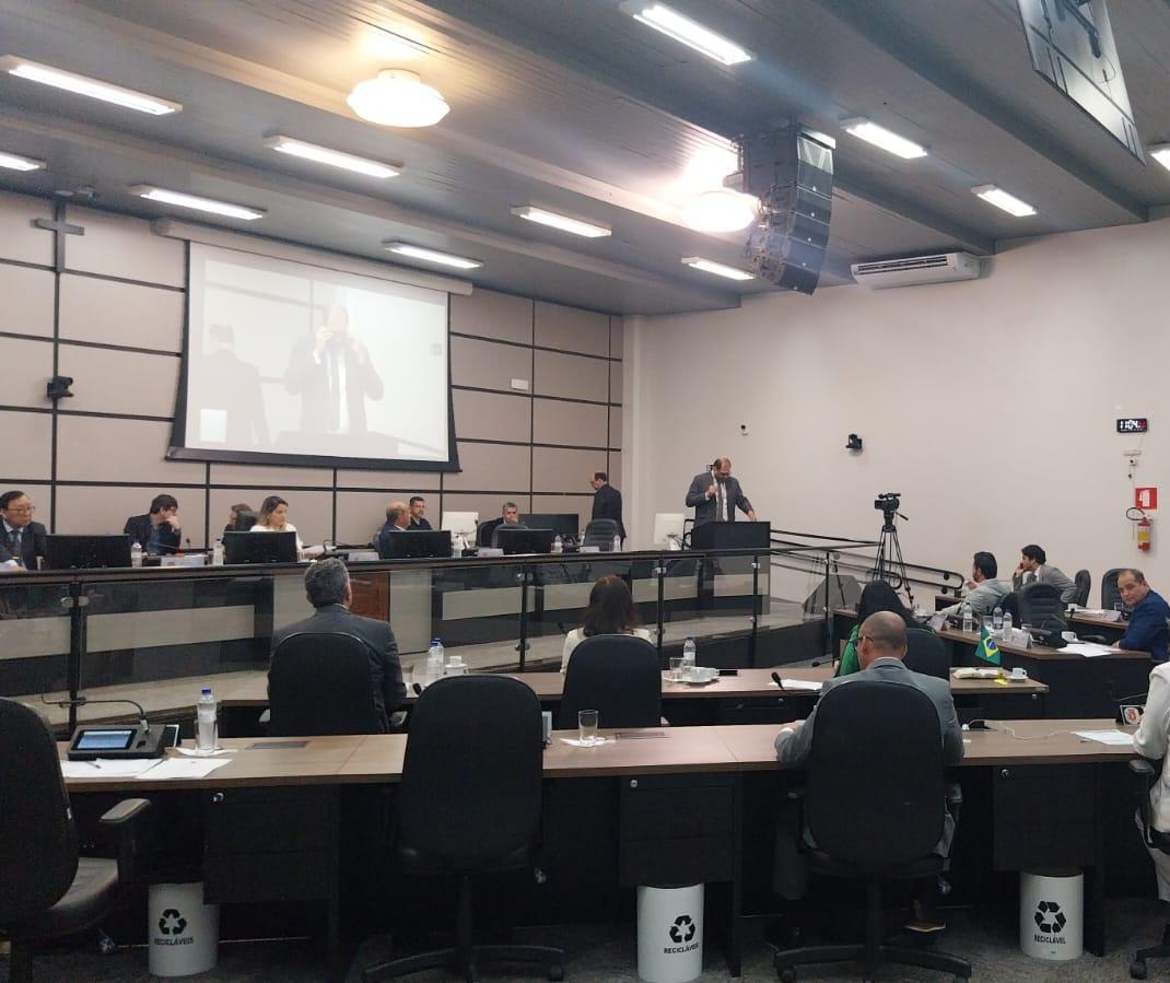Iluminação pública em debate na primeira sessão após recesso