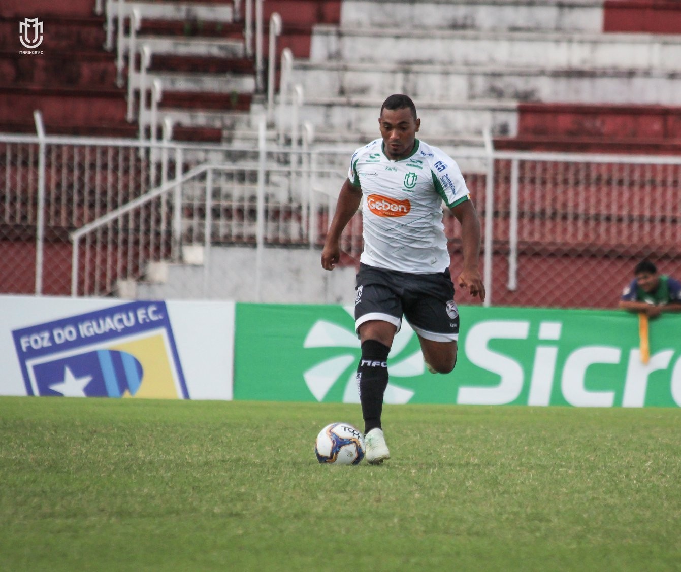 Domingo é dia de Maringá FC x Athlético pelo Paranaense 2019