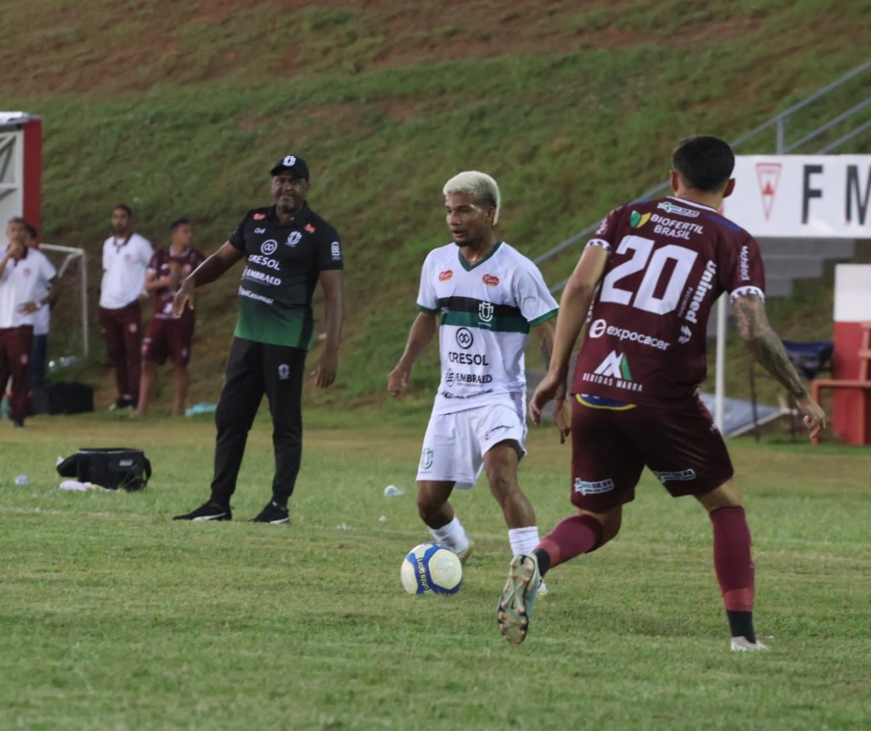 Maringá vence o Patrocinense de virada por 2 a 1 