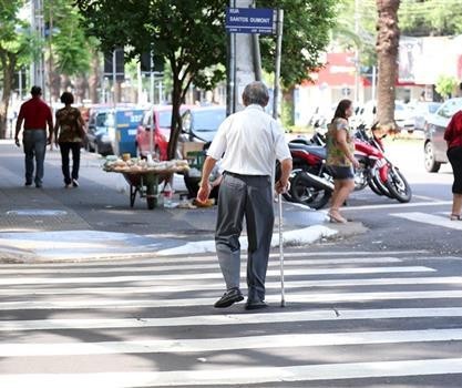 44 dos 139 atropelados neste ano em Maringá eram idosos