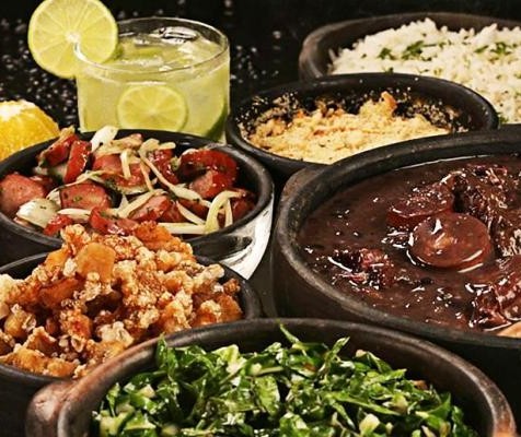 Carnaval, caipirinha e feijoada: a mais brasileira das combinações