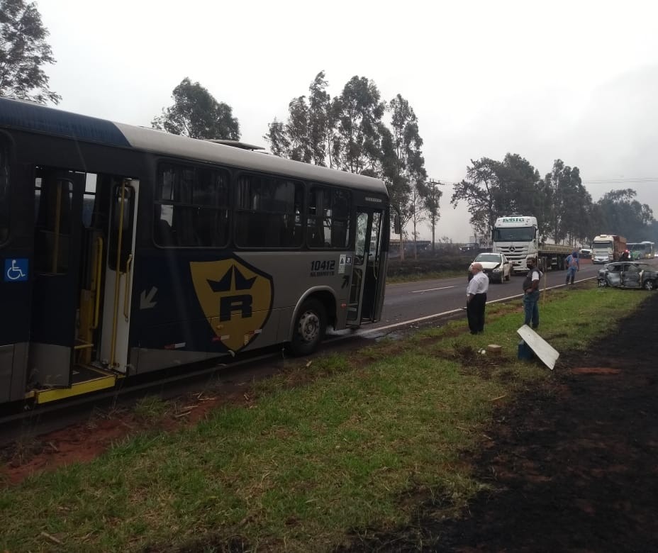 Fumaça na pista provoca acidente com oito veículos na PR-180