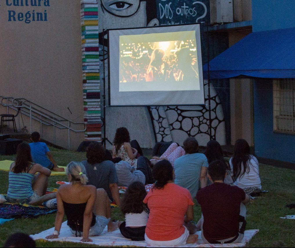 Projeto ‘Cinema a Céu Aberto’ ocorre nessa quarta-feira (30)