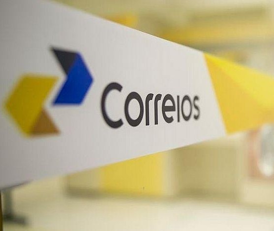 Trabalhadores dos Correios decidem se entram em greve nesta quarta-feira (31)