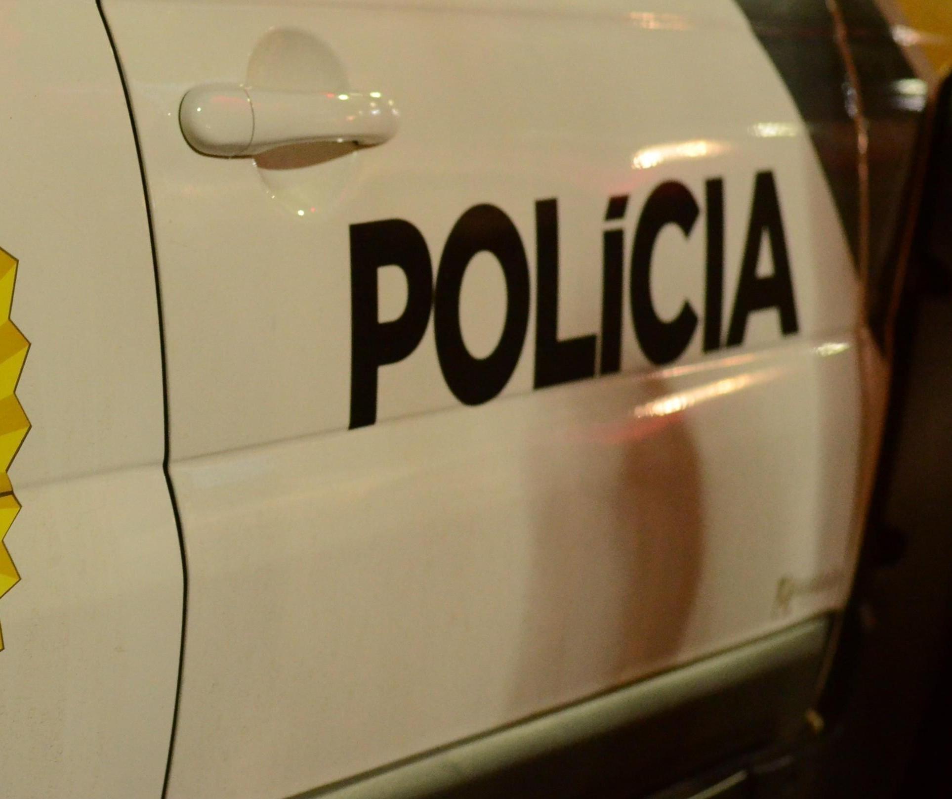 Pai arremessa filha de dois anos ao chão em briga doméstica