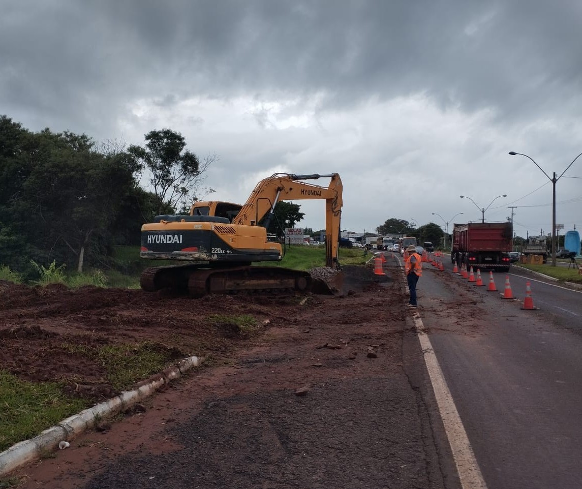 PR-323 em Umuarama opera no sistema pare-e-siga