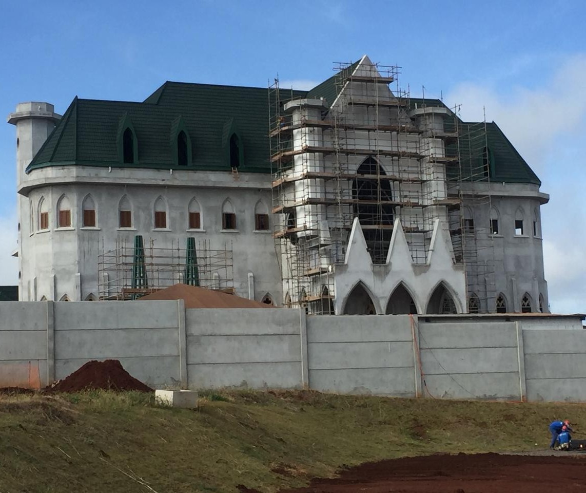 Reportagem da CBN visita mosteiro em construção em Maringá