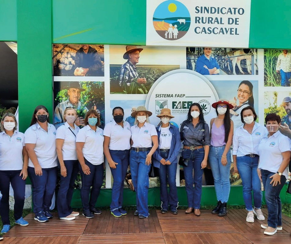  Comissão Estadual de Mulheres da Faep entra para lista dos "50 Grupos de Mulheres do Agro do Brasil" da revista Forbes