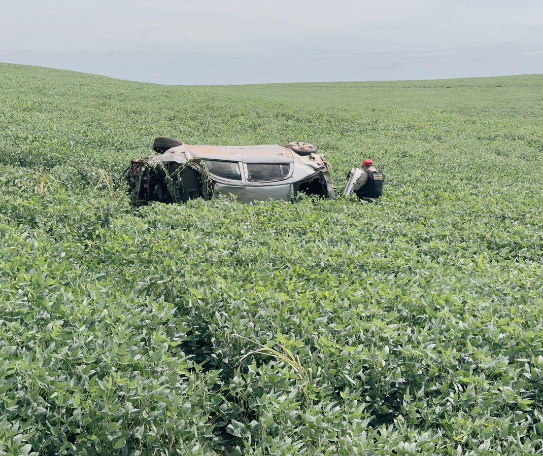 Carro capota e motorista morre na PR-082
