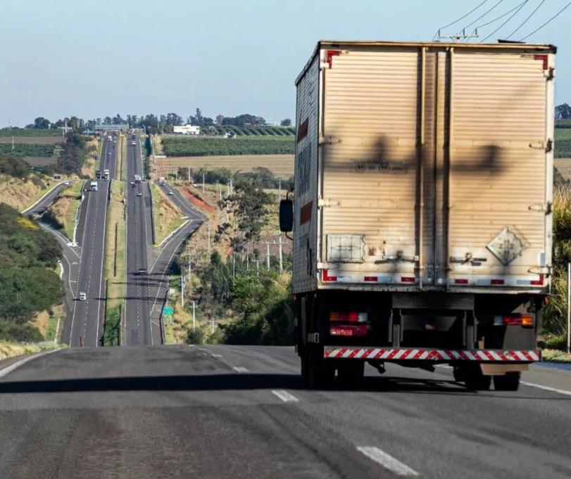 EPR Paraná faz intervenções noturnas na BR 376, entre Maringá e Sarandi; saiba o que já fez no Lote 4