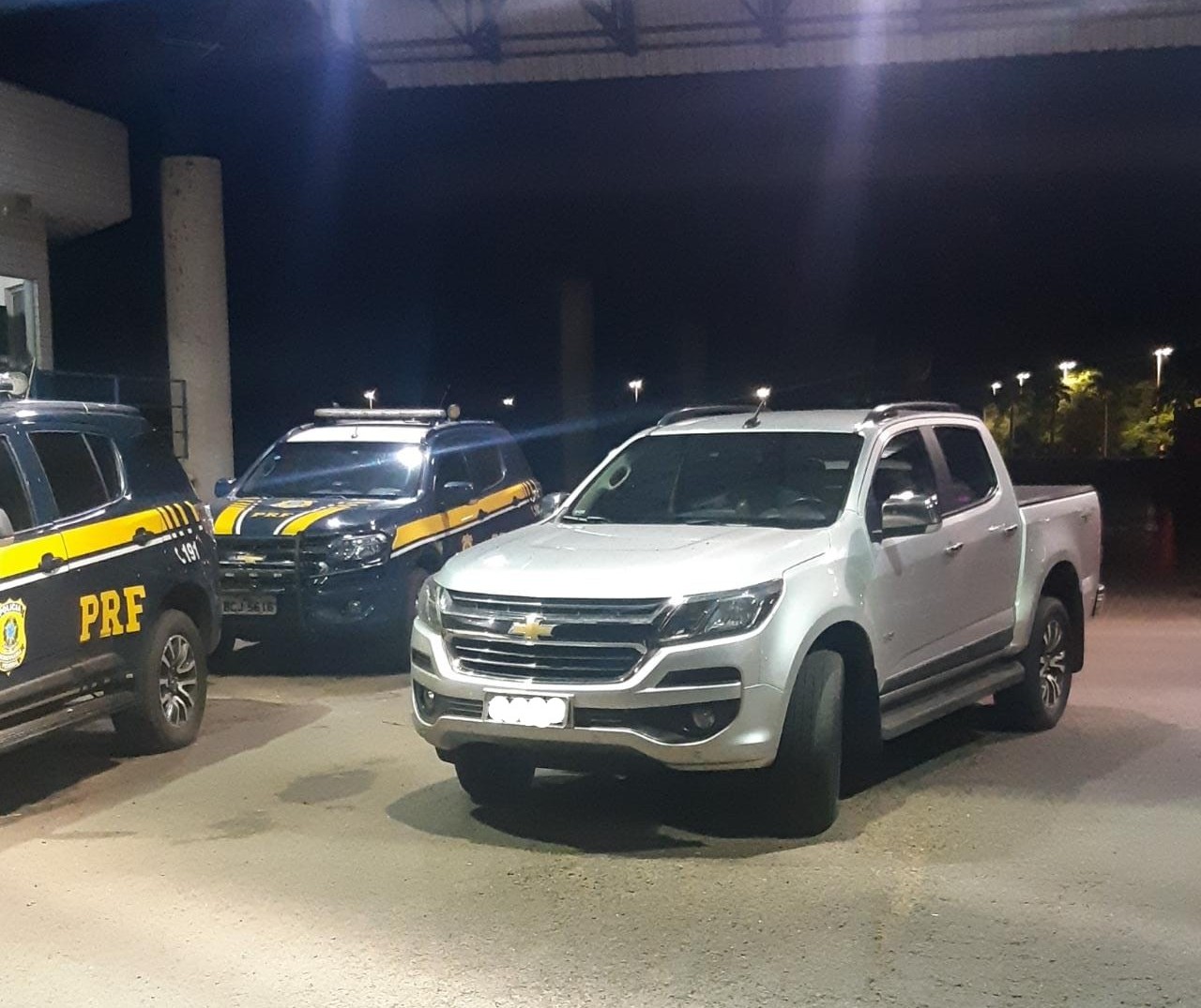 Caminhonete roubada em Paraíso do Norte é recuperada pela PRF em Guaíra