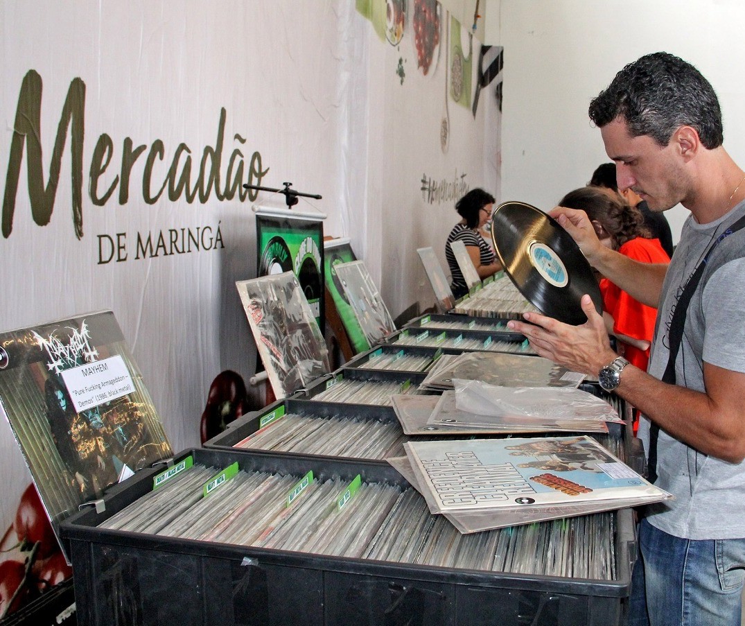 Clube do Vinil de Maringá volta ao Mercadão Municipal no próximo sábado (9)