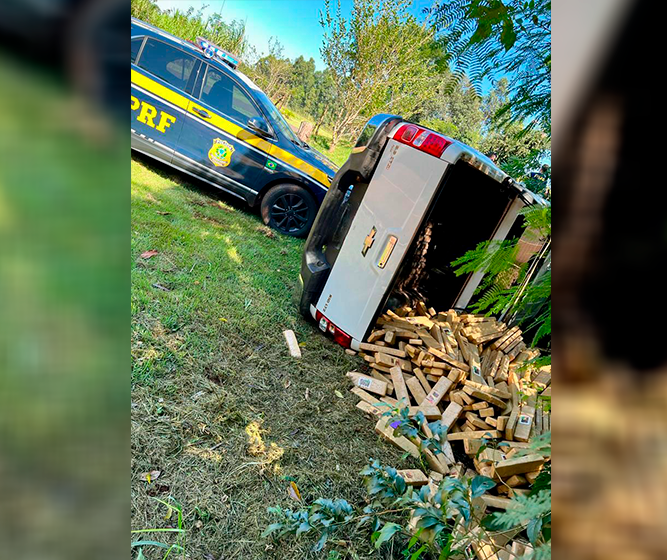 PRF apreende uma tonelada de maconha em Farol