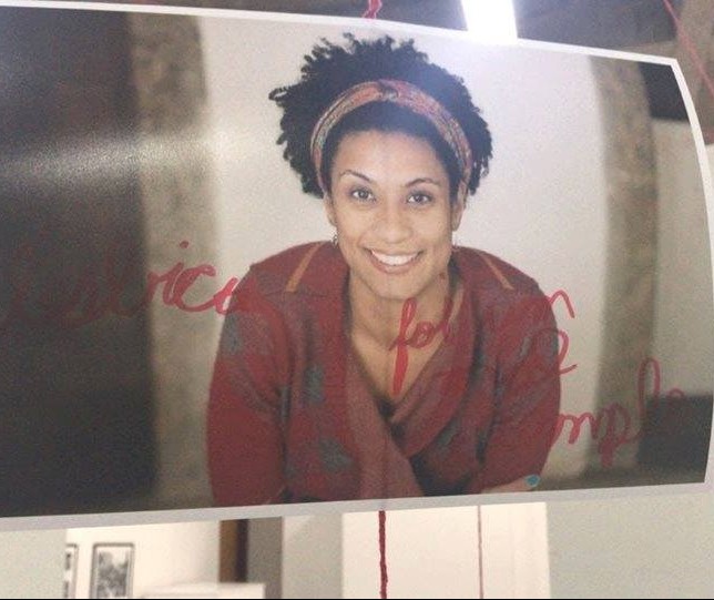 Foto de Marielle Franco é alvo de vandalismo na UEM