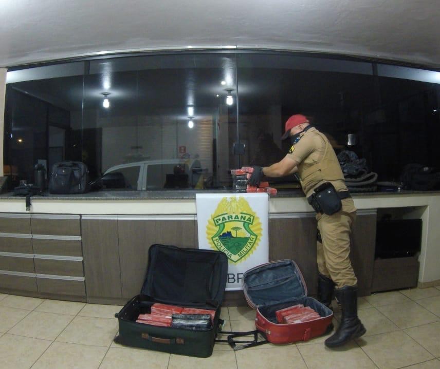 PRE apreende 36 kg de maconha transportada em ônibus de linha