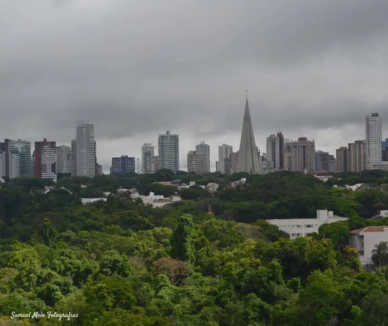 Em 2 dias, temperatura cai de 30,8°C para 5,2°C em Maringá; e vai esfriar mais