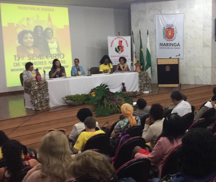 Seminário de Mulheres Negras discute a mulher negra na política