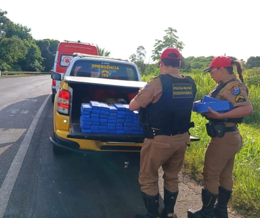 Veículo carregado de maconha é abandonado após acidente na PR-323