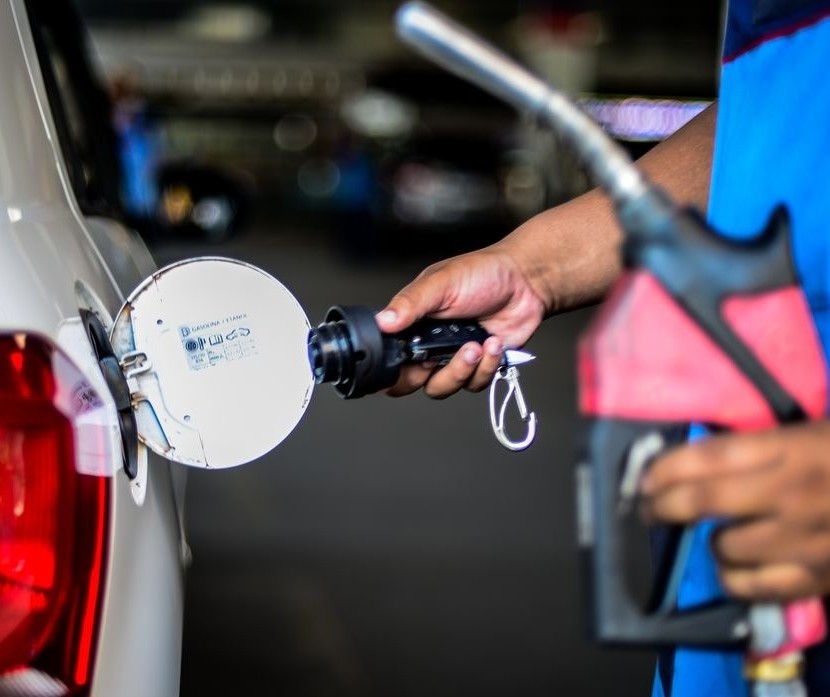 Maringá tem a 6ª gasolina mais cara do Paraná, aponta ANP