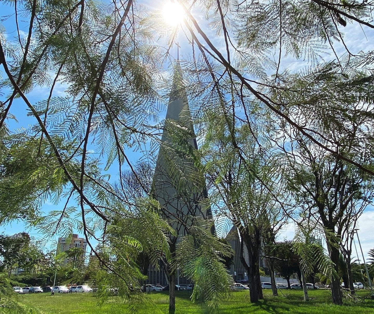 Com tempo estável, temperaturas voltam a subir neste sábado, em Maringá