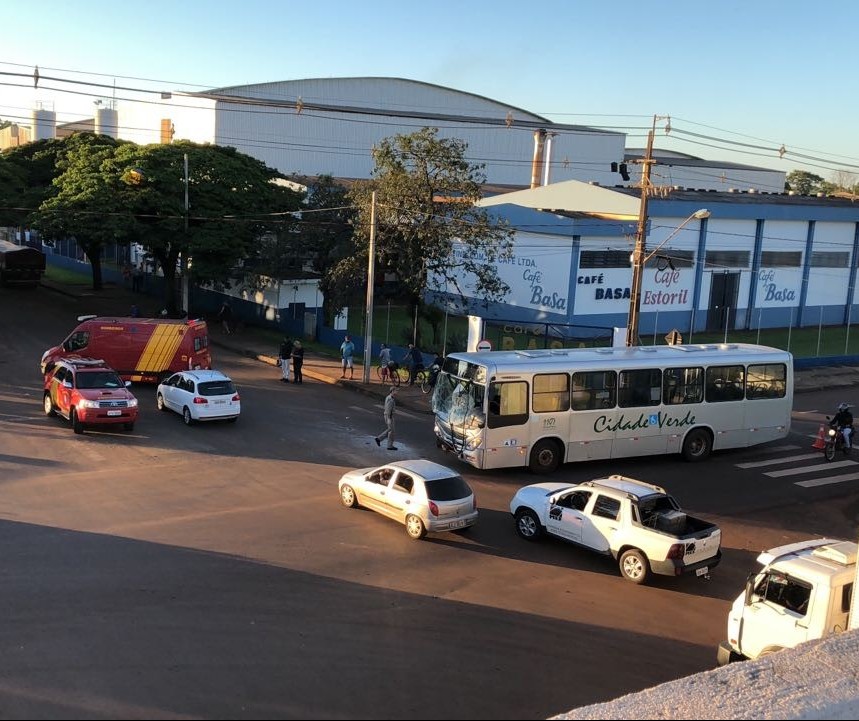 Seis pessoas ficam feridas em acidente de trânsito em Maringá 