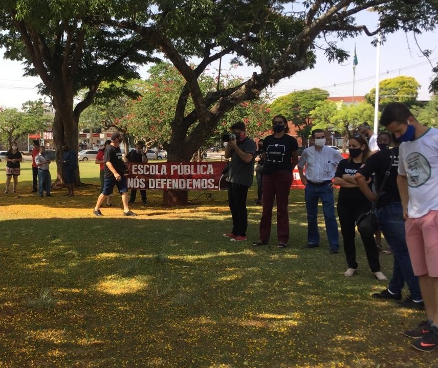 Servidores públicos protestam contra a reforma administrativa