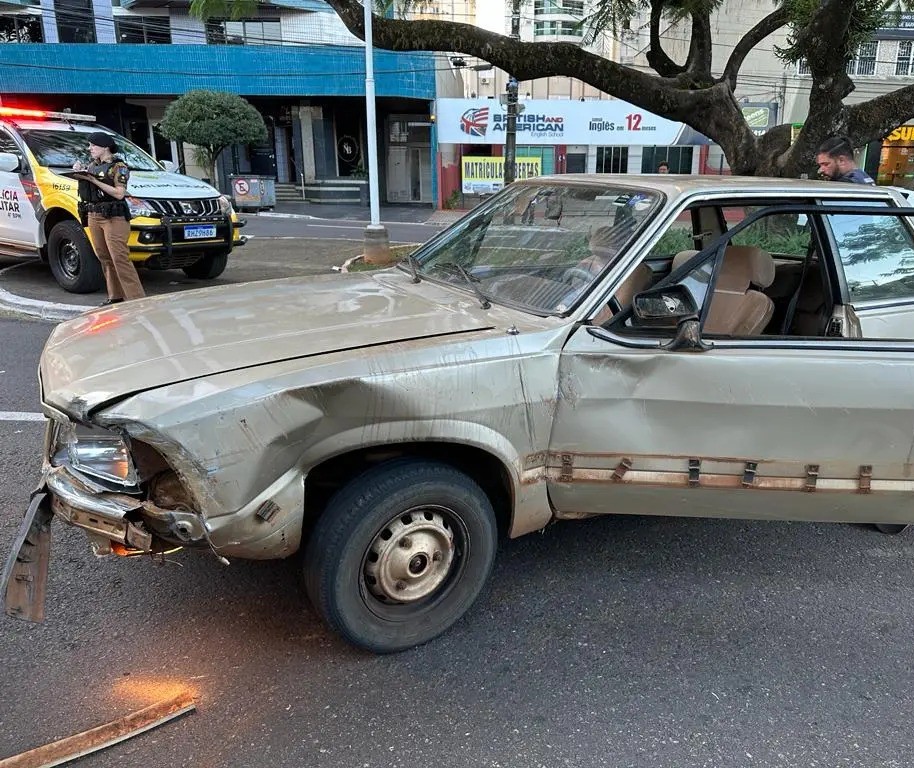 Mulher com Del Rey furtado é presa após perseguição em Maringá